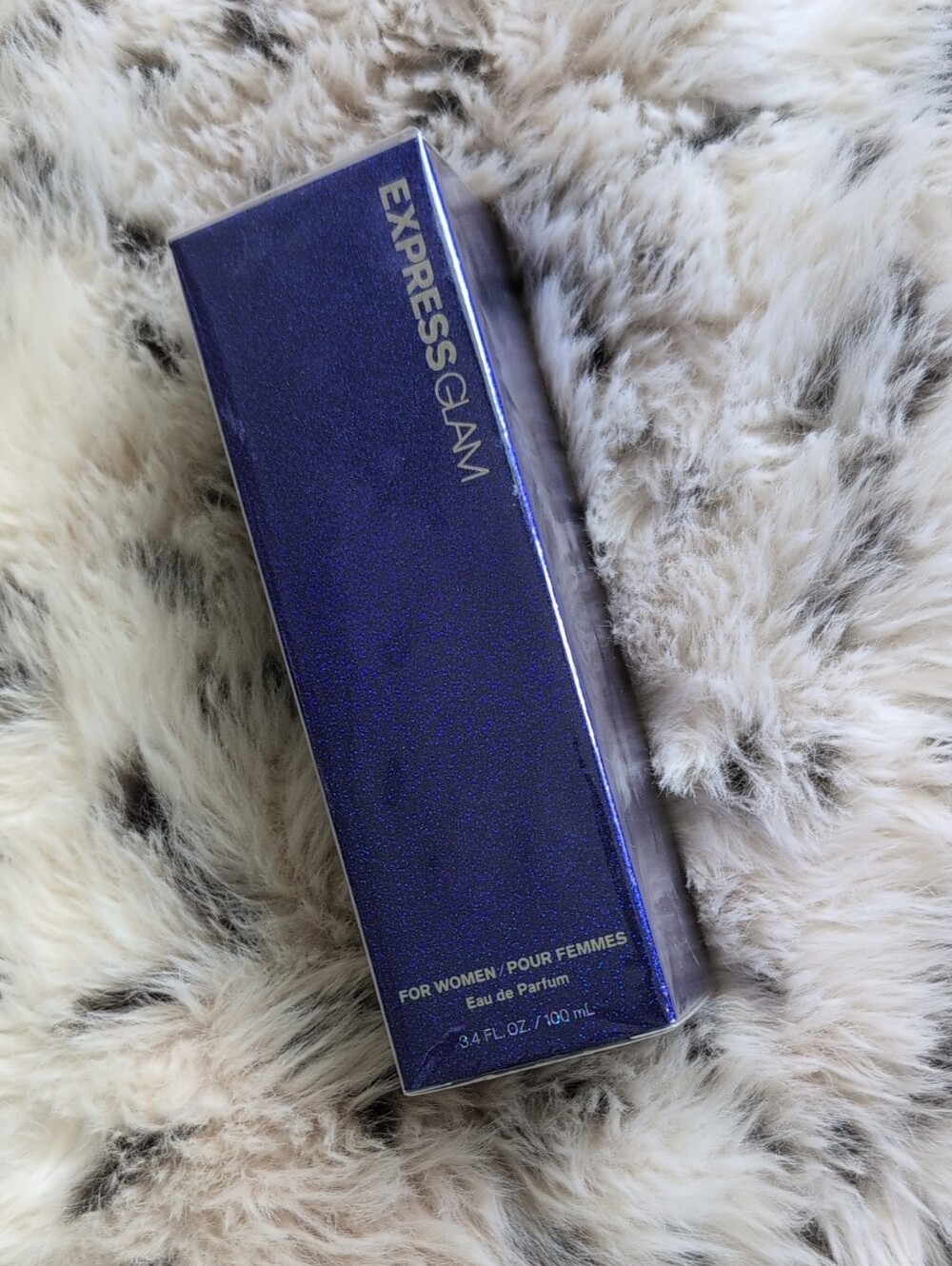 EXPRESS ✨Glam✨ DISCONTINUED - New In Box